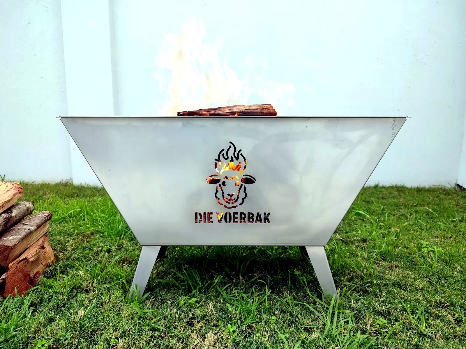 Portable firepit front detail for product enquiry context